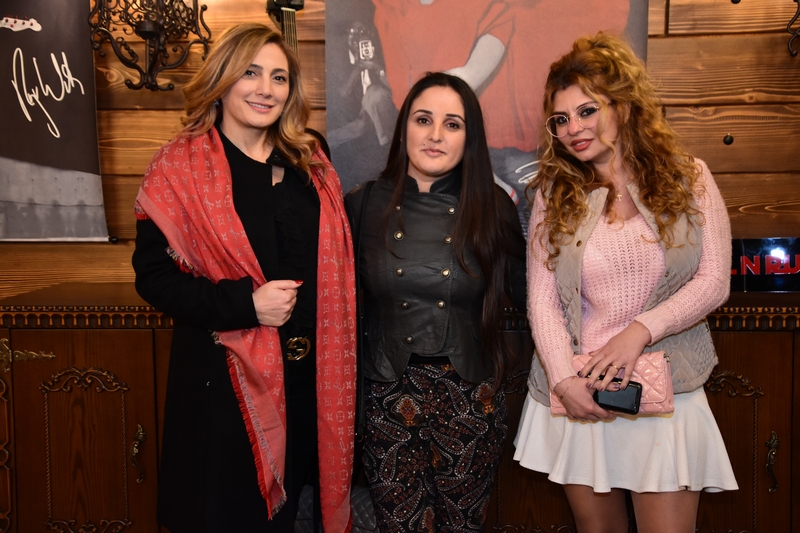 Opening of Rock N Rumps